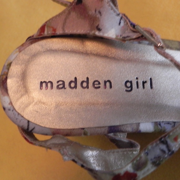 Fun flower wedges - Picture 5 of 5